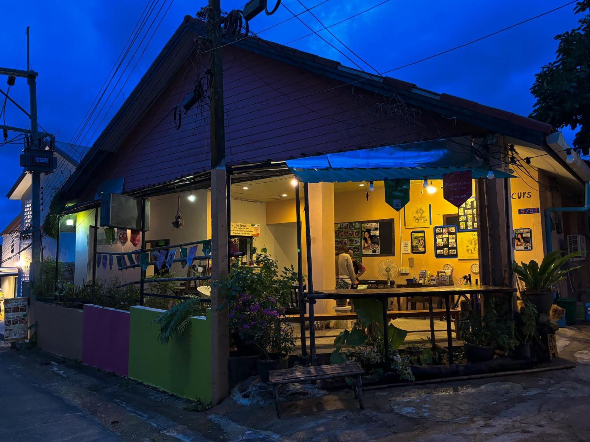 Les Fleurs House Bed & Breakfast Khao Lak Exterior foto