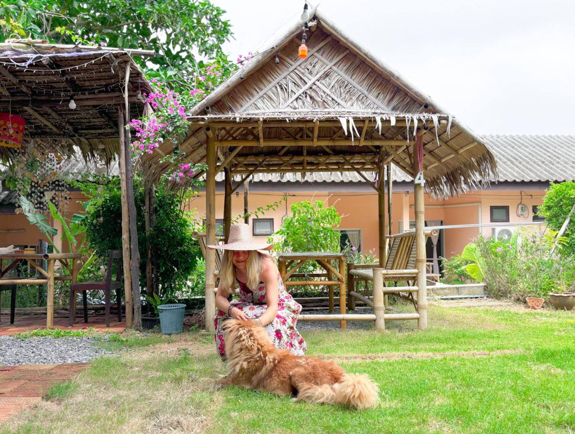Les Fleurs House Bed & Breakfast Khao Lak Exterior foto