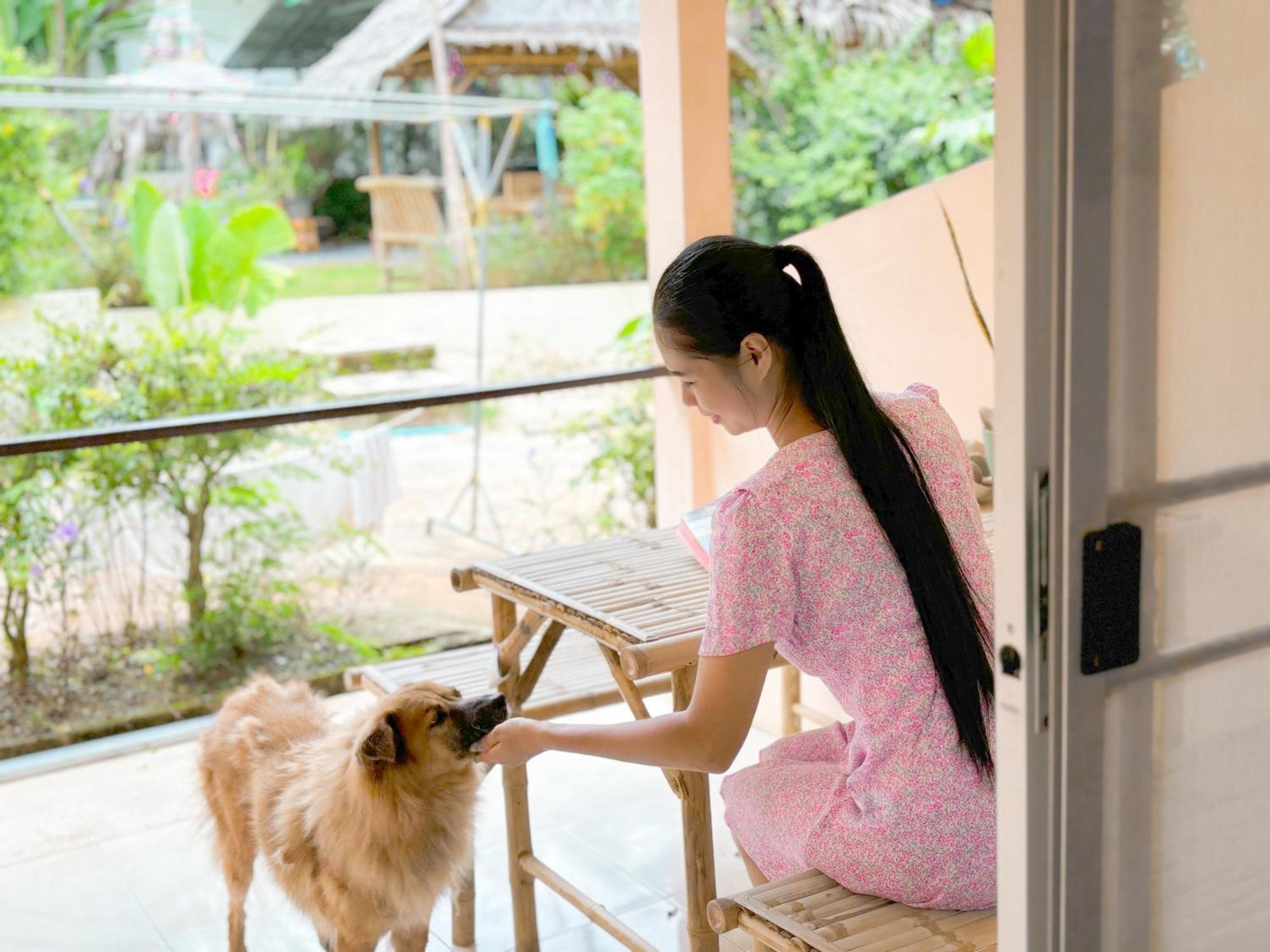 Les Fleurs House Bed & Breakfast Khao Lak Exterior foto